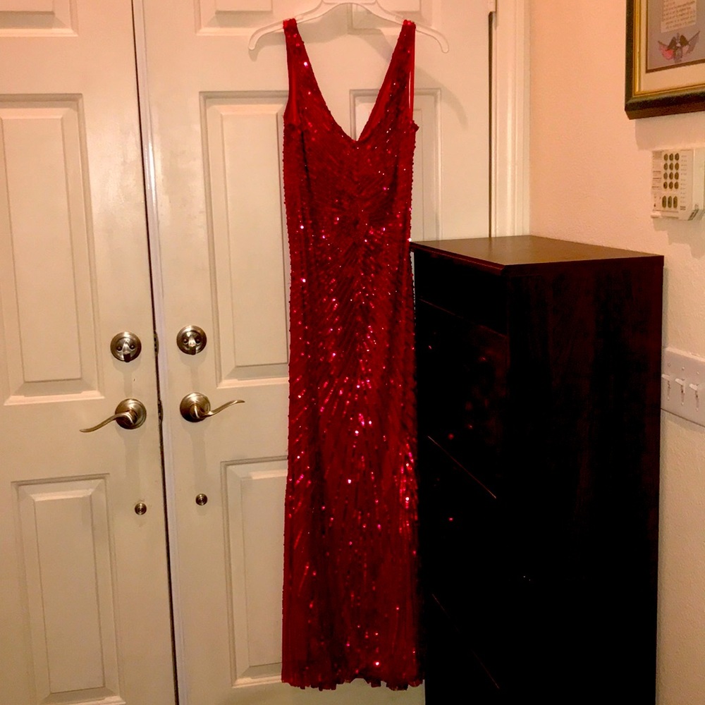 Holiday deal 🔥🔥🔥Red sequin gown